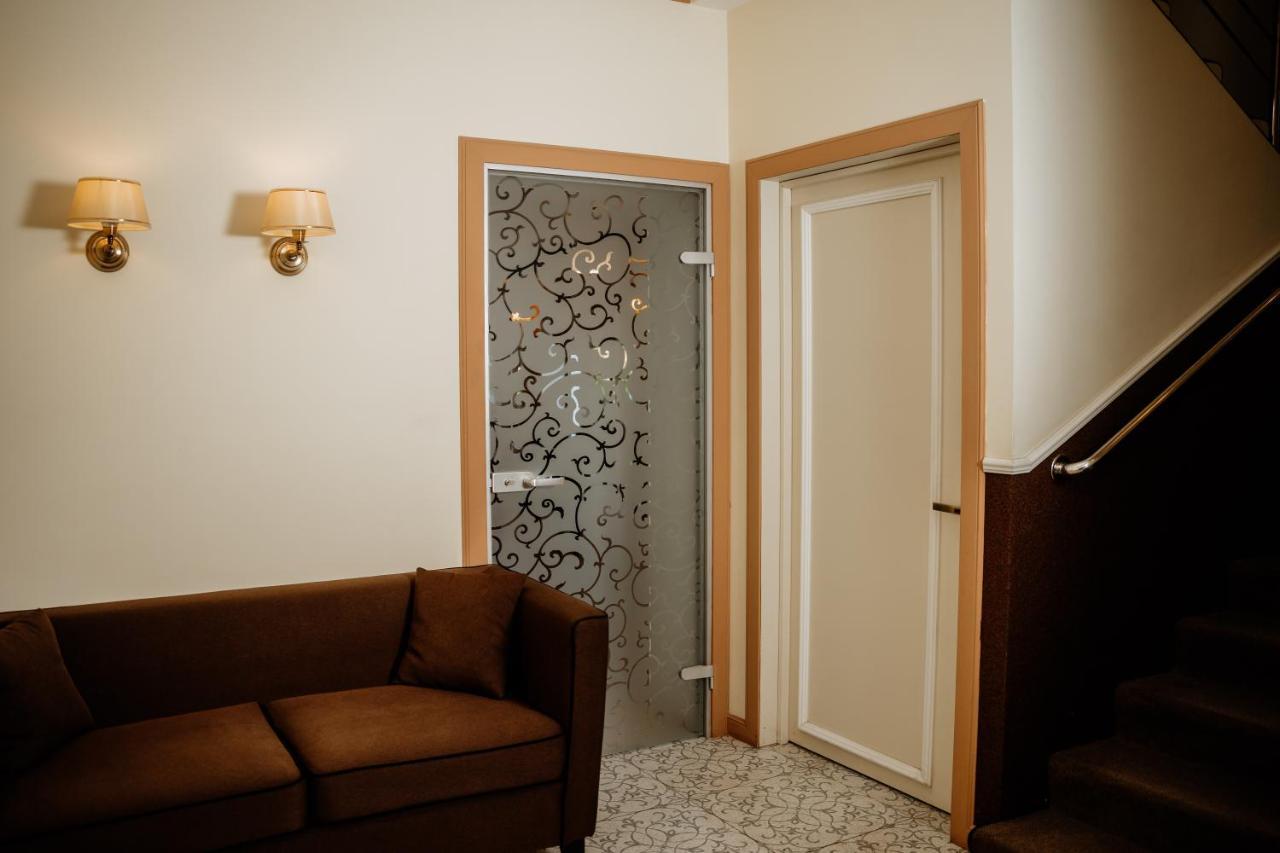 Non-stop Economy Bed & Breakfast Boryspil