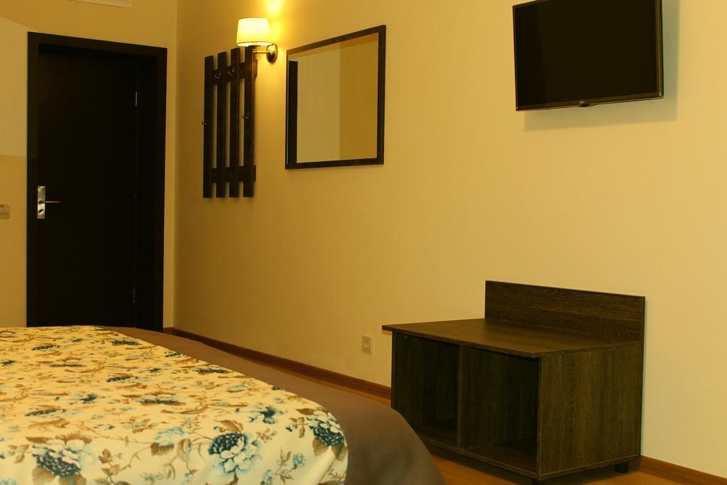 Bed & Breakfast Non-stop Economy 4*