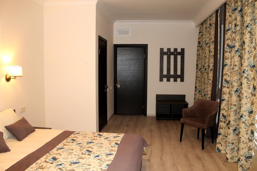 Bed & Breakfast Non-stop Economy